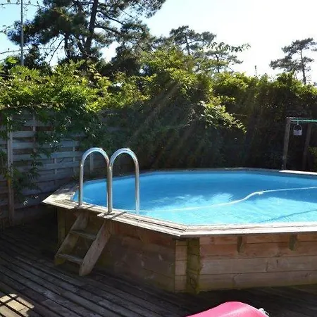 Uhaina Hossegor לינה וארוחת בוקר סורטס הוסגור