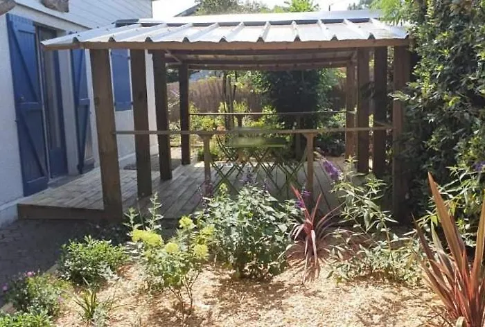 فندق مبيت وإفطار Uhaina Hossegor 3*